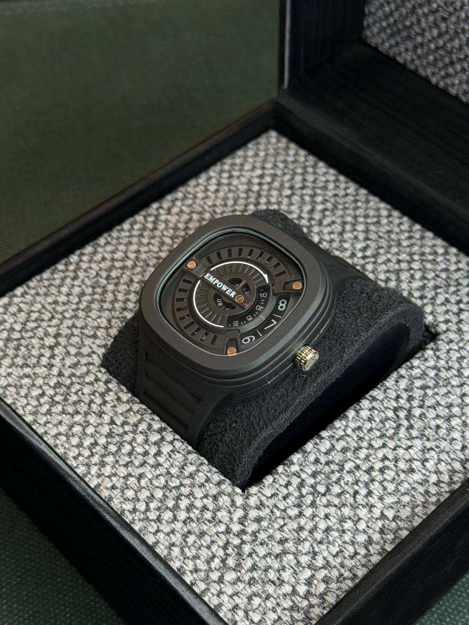 ساعت مردانه امپاور سون فرایدی EMPower مربعی - تصویر 5