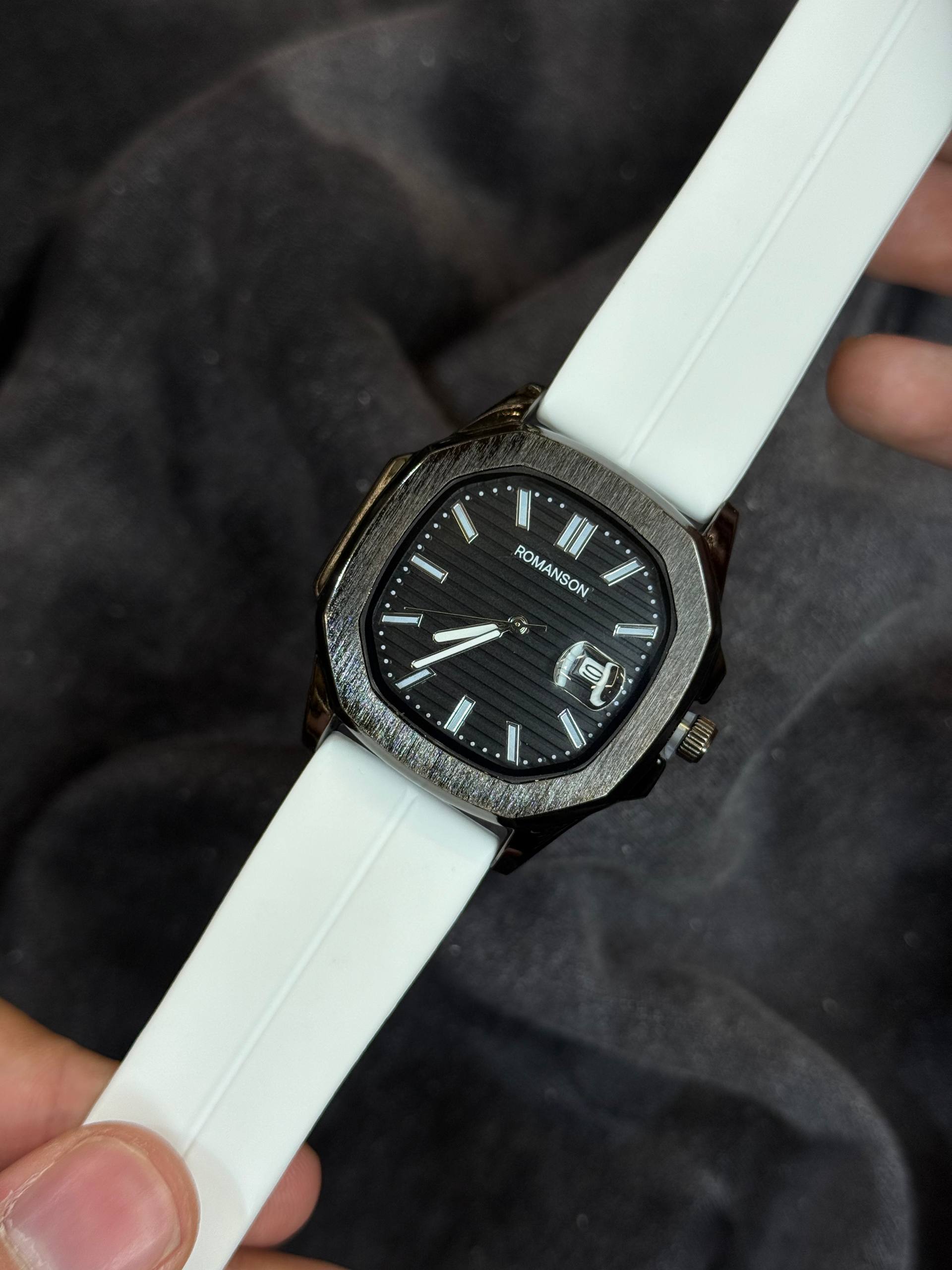 ساعت رومانسون بند رابر - تصویر 2