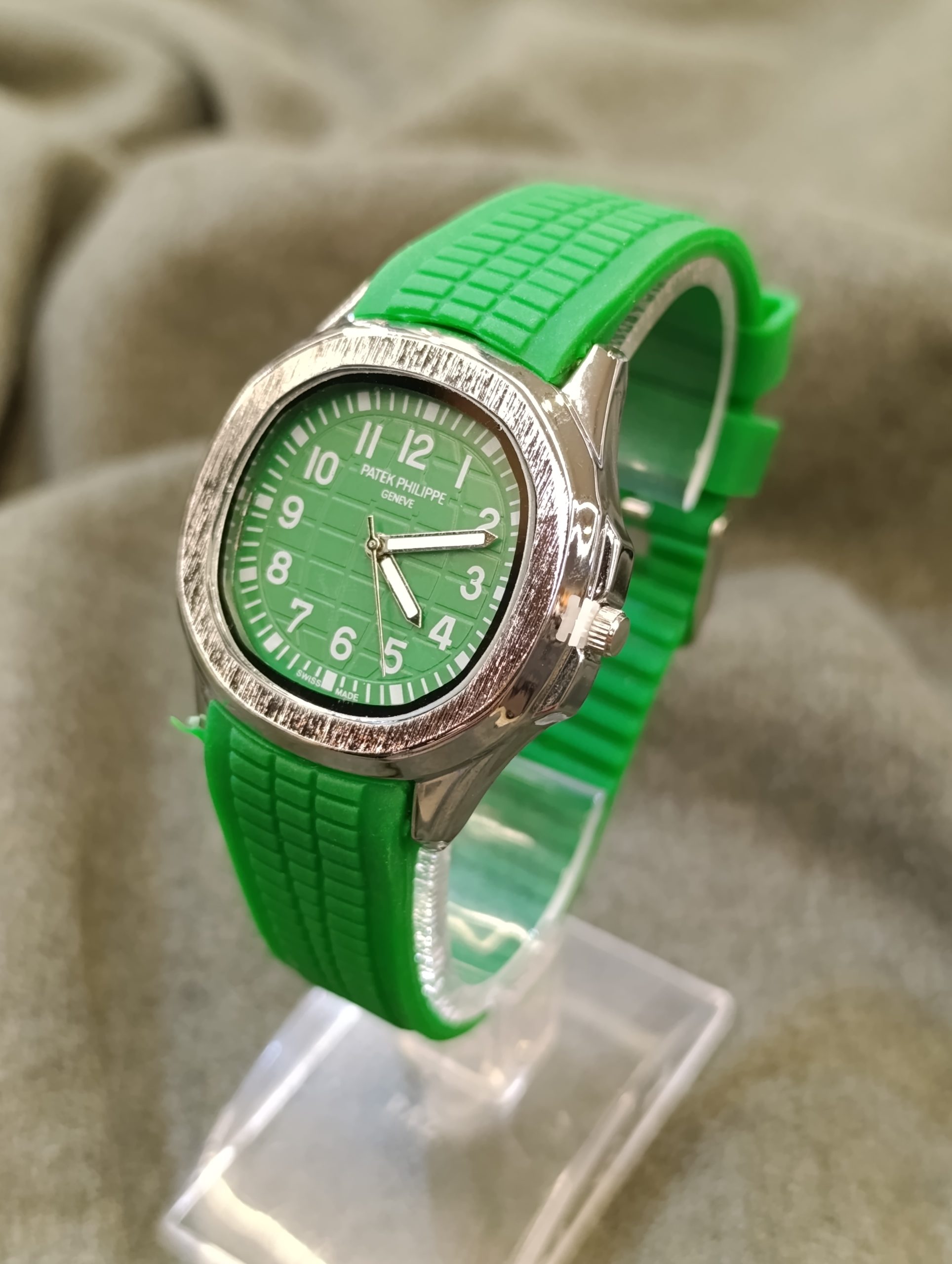 ساعت پتک فیلیپ آکوانات مردانه و زنانه - تصویر 10