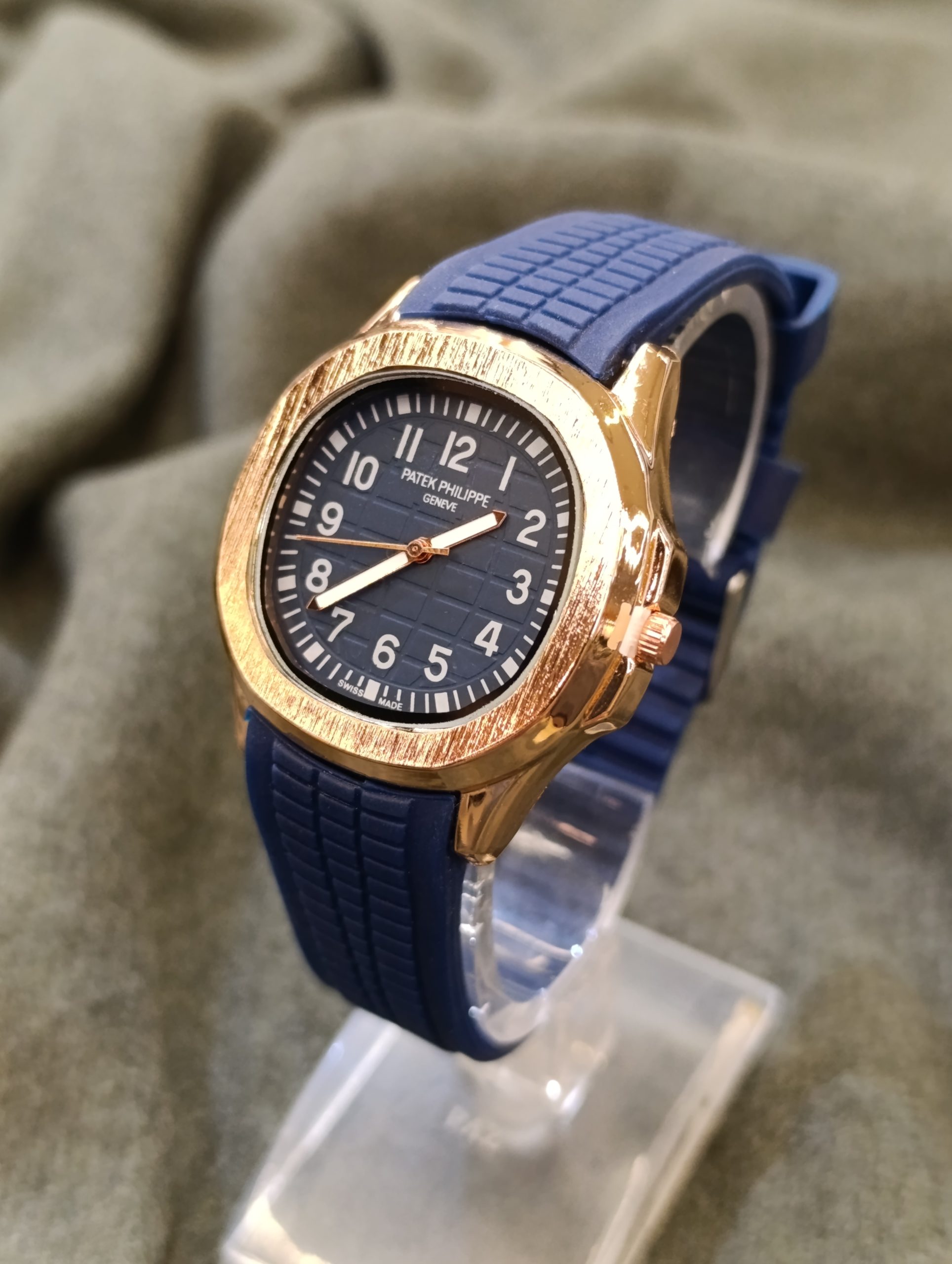 ساعت پتک فیلیپ آکوانات مردانه و زنانه - تصویر 3