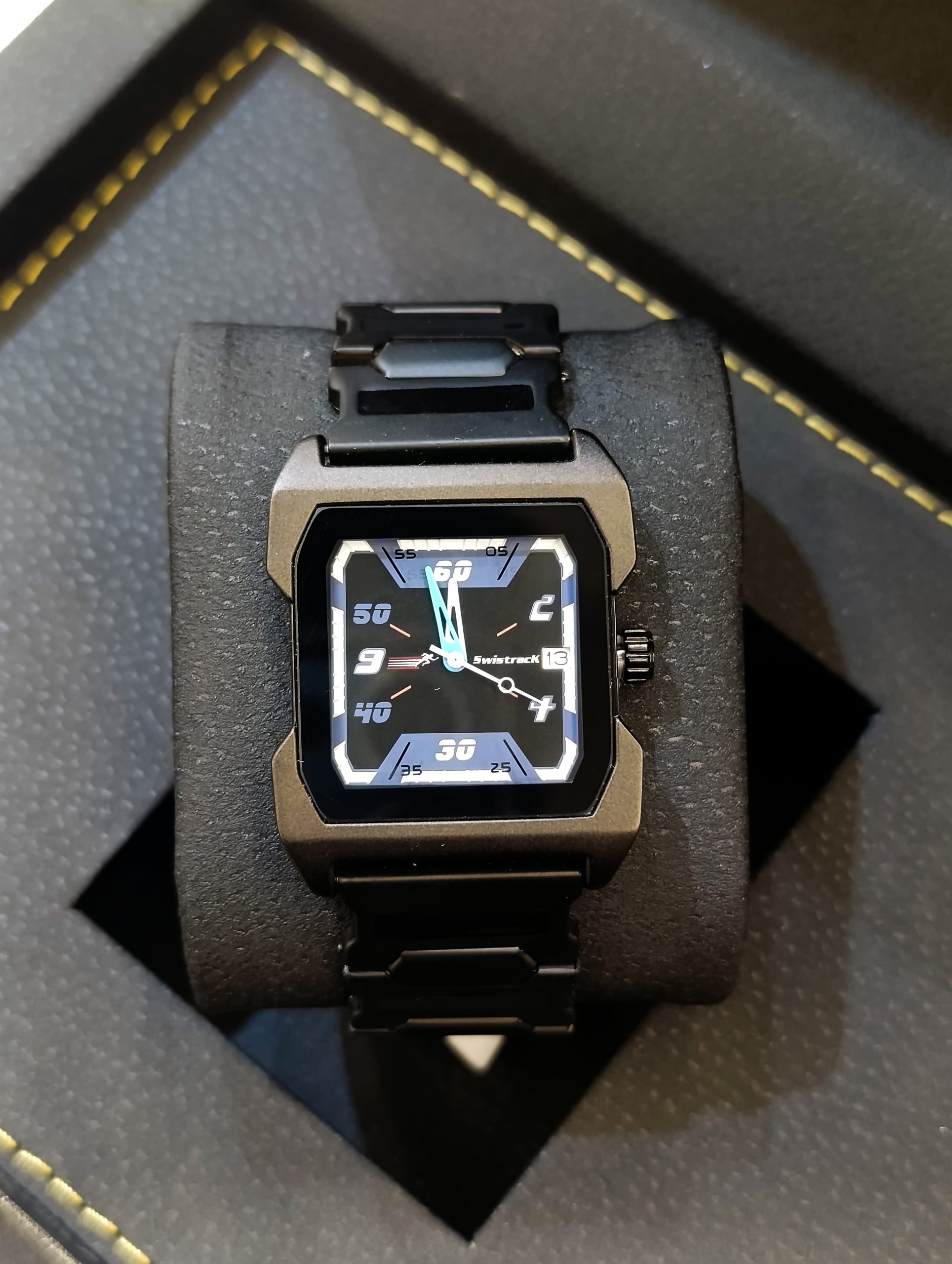 ساعت مچی مردانه سویستراک (Swistrack) طرح خاص - تصویر 4