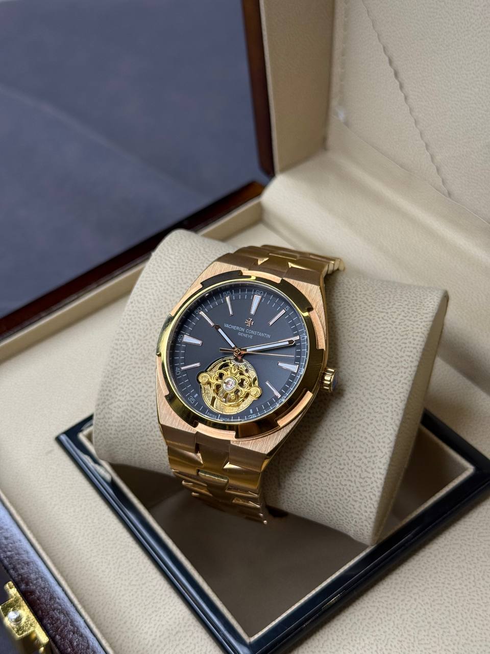 ساعت مچی مردانه واشرون کنستانتین Vacheron Constantin مدل Overseas RGK7 اتوماتیک اوپن هارت