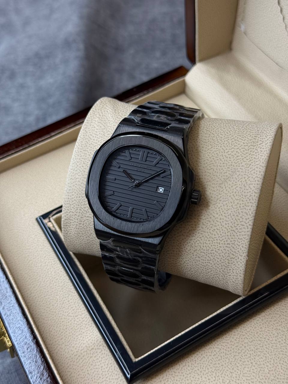 ساعت مردانه پتک فیلیپ Patek Philippe مدل Nautilus SW - تصویر 3